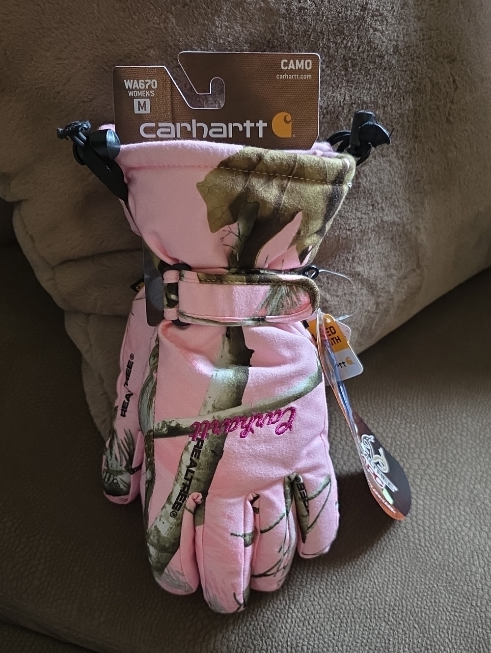 Carhartt Women's Pink Camo Insulated Gloves. Water Proof.  NEW